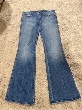 7 For All Mankind Women's “A” pocket  Jeans - EUC